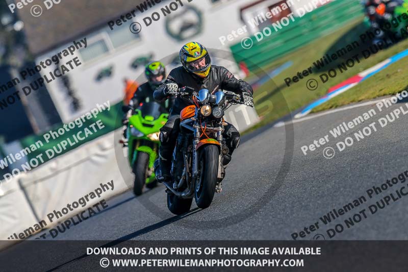 PJM Wedding Photography;enduro digital images;event digital images;eventdigitalimages;mallory park;mallory park photographs;mallory park trackday;mallory park trackday photographs;no limits trackdays;peter wileman photography;racing digital images;trackday digital images;trackday photos